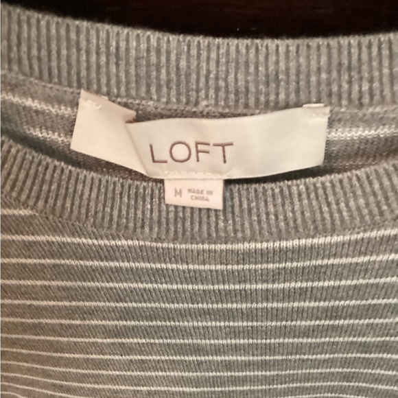Loft sweater size M - Picture 3 of 3